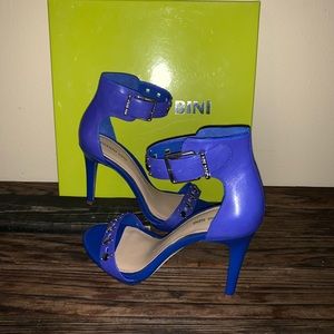 Gianni Bini cobalt heels